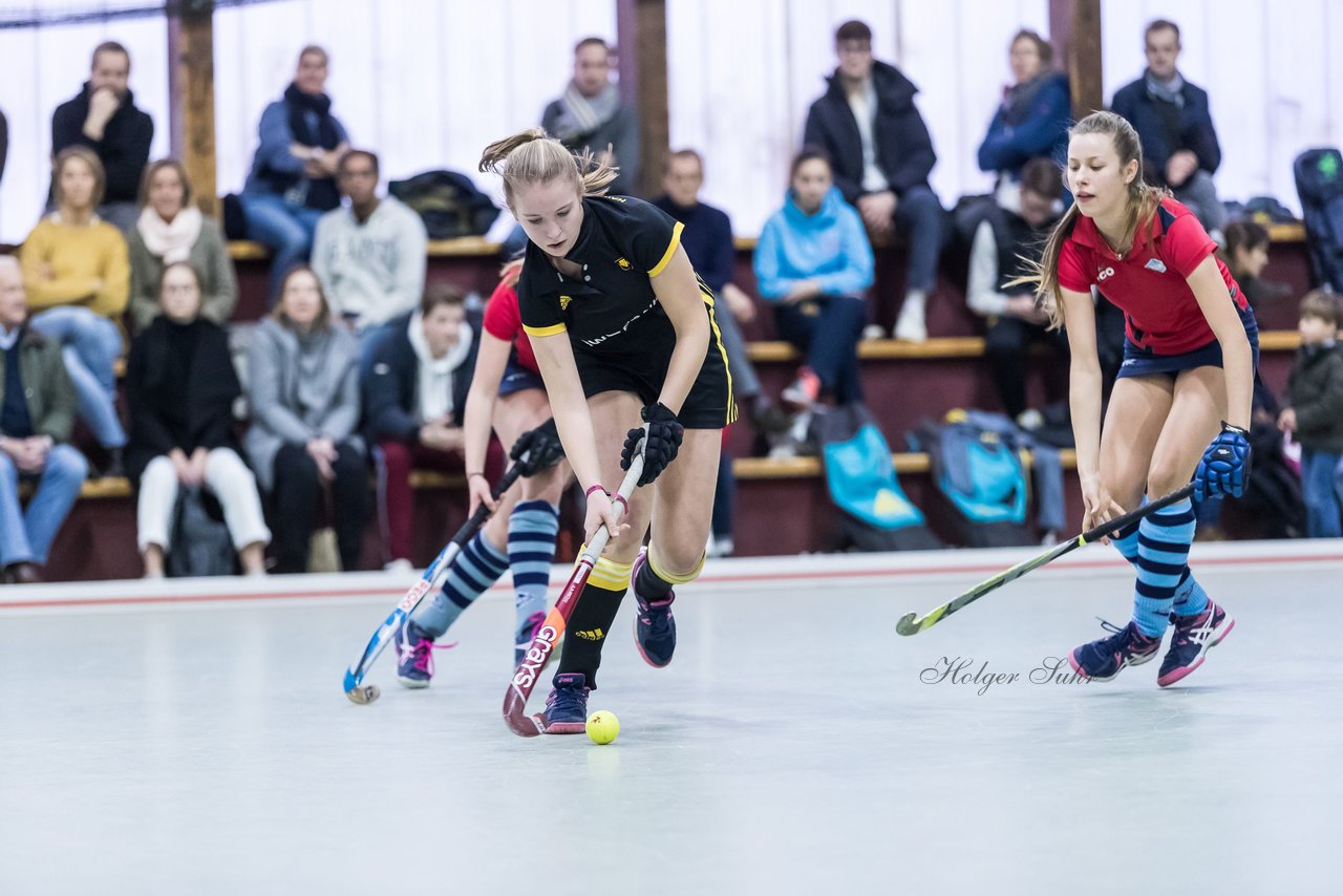 Bild 327 - B-Juniorinnen UHC